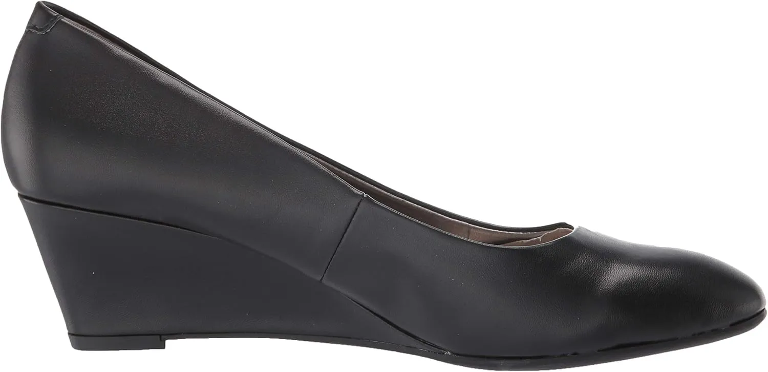 Bandolino Women's Fayola Pump