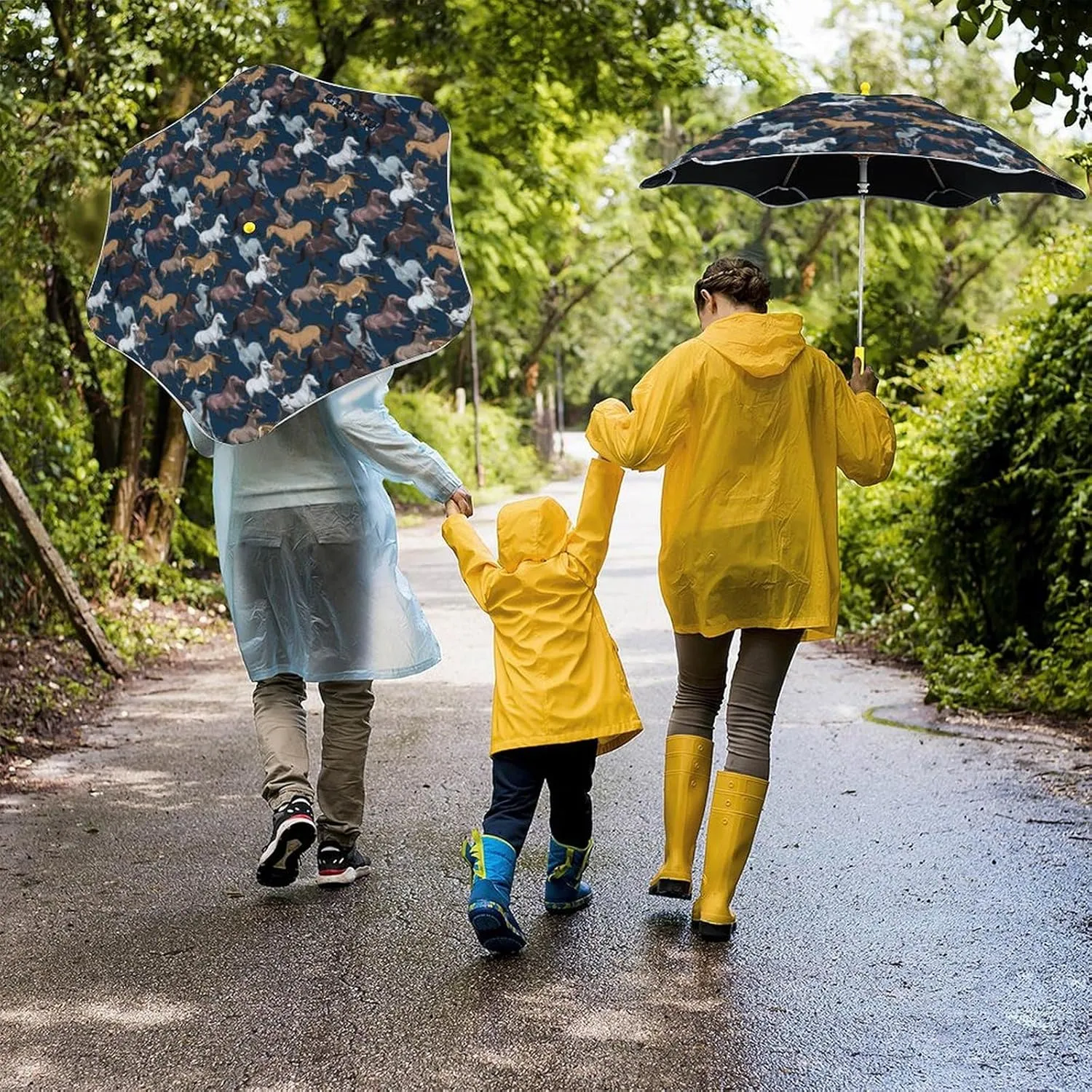 Capybara Kids Stick Umbrella with Reflective Strip Rounded Corner Wind-Proof Anti-UV Strong Portable Durable Lightweight Compact Umbrellas for Girls Boys Toddler