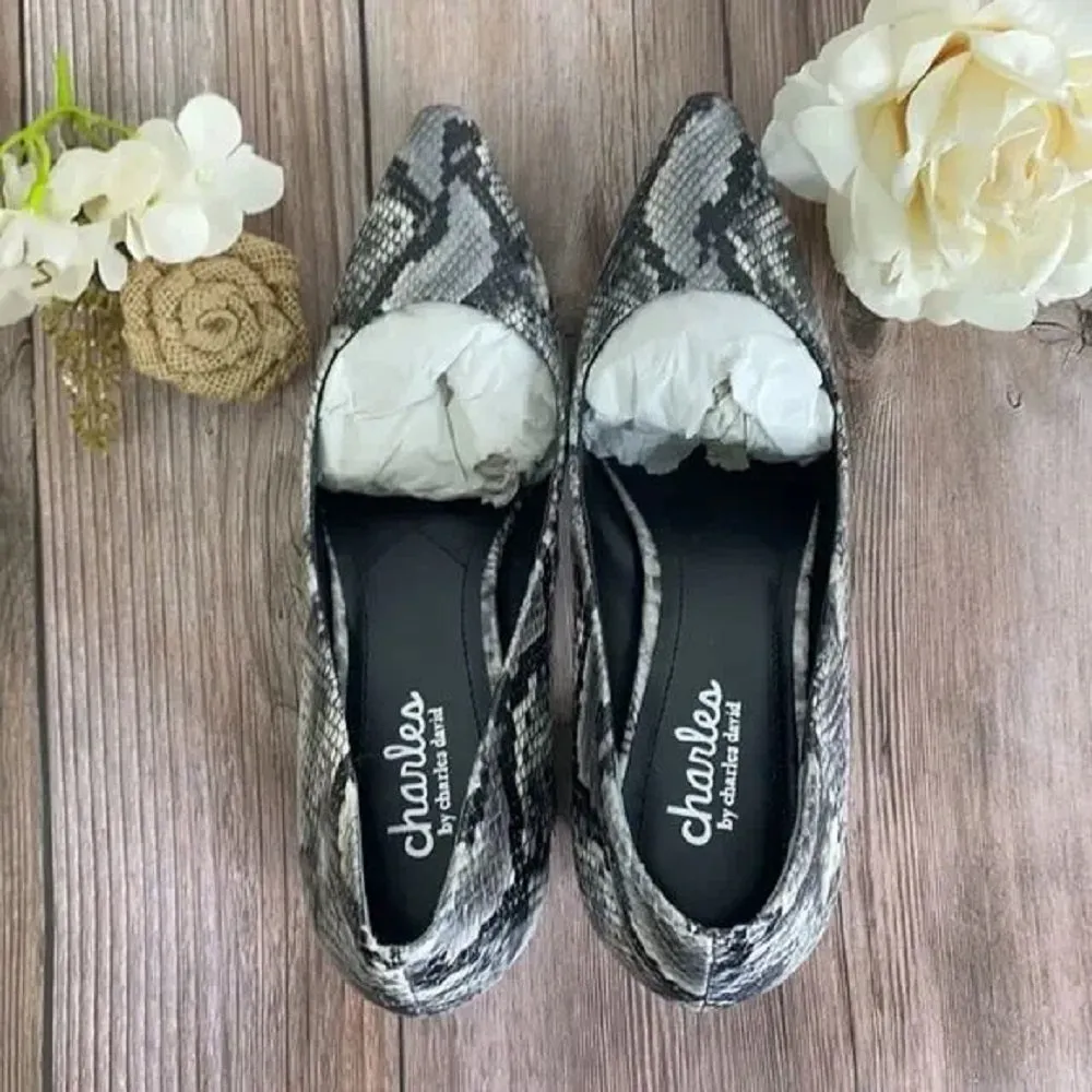 Charles by Charles David Snake Skin Pumps 9M
