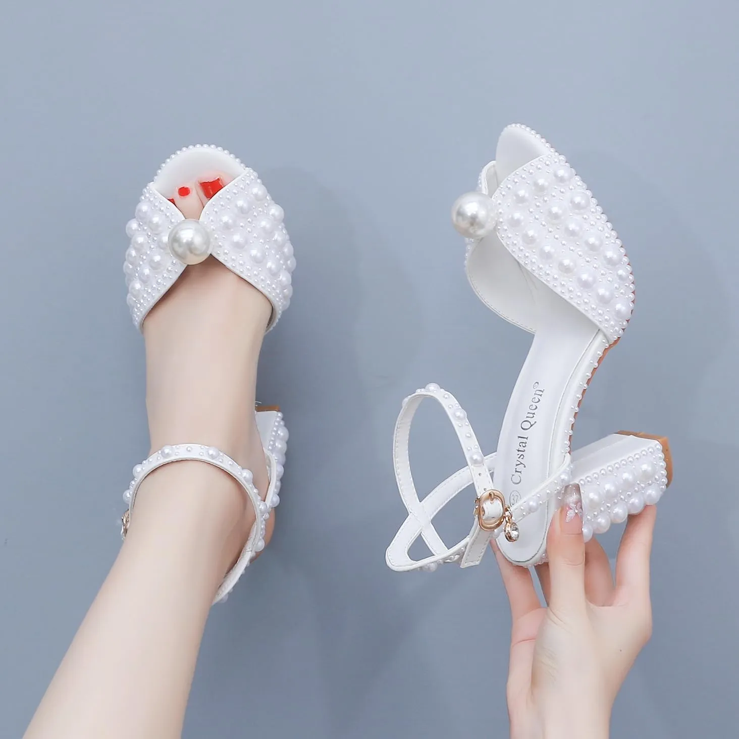 Crystal Queen Ivory Pearls Block Heel Sandals Chunky High Heels Peep Toe Sandals White Pearls Bridal Wedding Shoes Evening Wedding Sandals Pump Heels For Bride