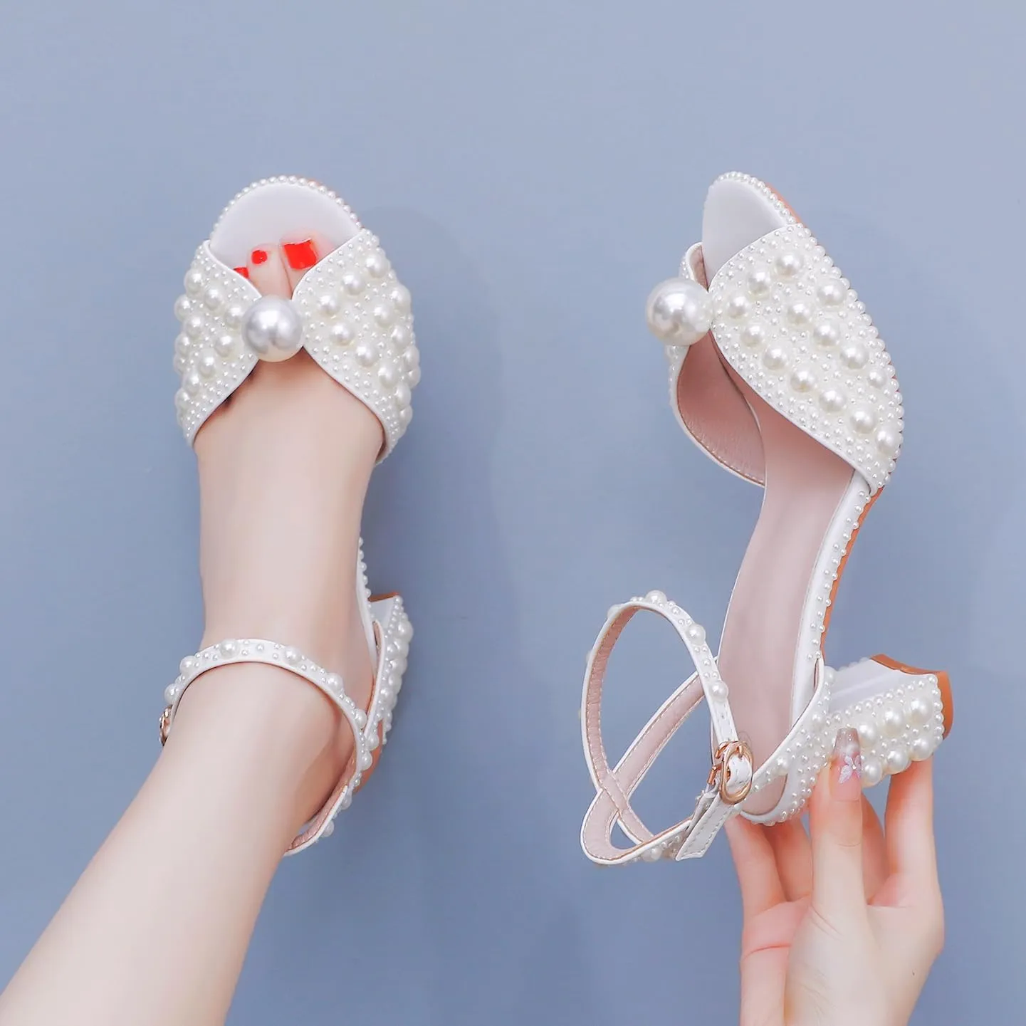 Crystal Queen Ivory Pearls Block Heel Sandals Chunky High Heels Peep Toe Sandals White Pearls Bridal Wedding Shoes Evening Wedding Sandals Pump Heels For Bride