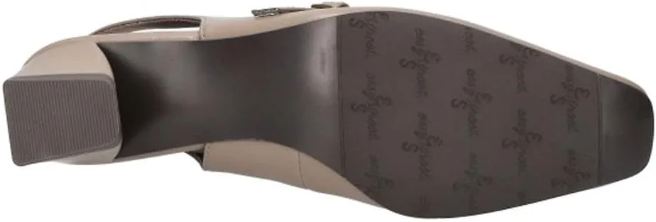 Easy Street Women's Cameo Pump
