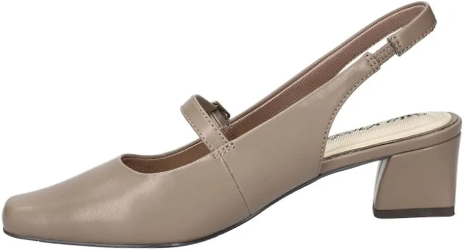 Easy Street Women's Cameo Pump