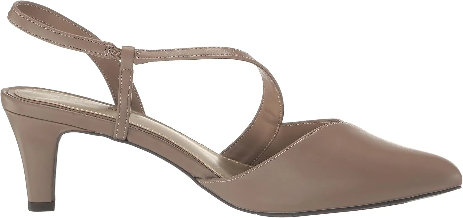 Easy Street Women's Emerald Pump