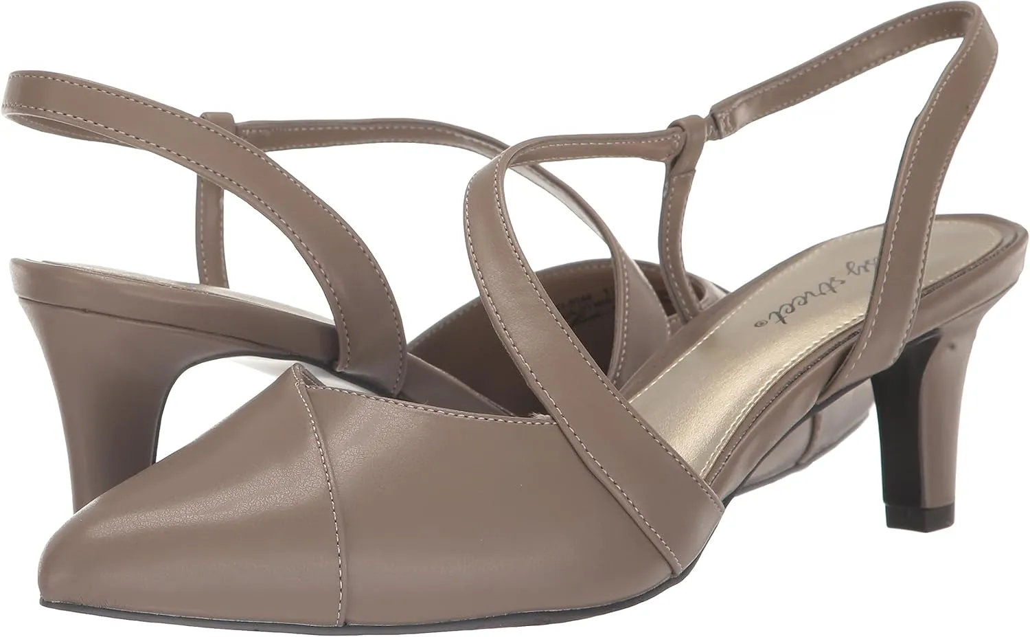 Easy Street Women's Emerald Pump