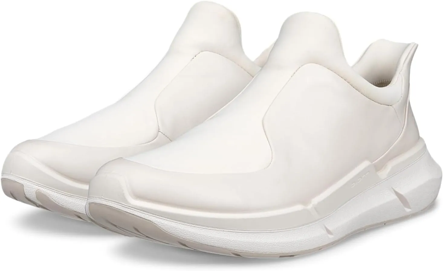ECCO Women's Biom 2.2 Traveler Slip on Sneaker