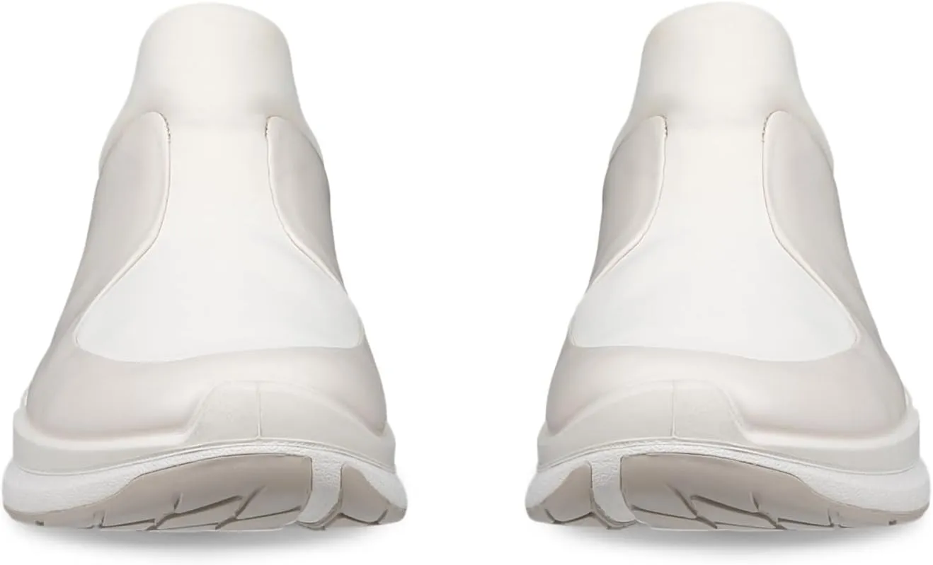 ECCO Women's Biom 2.2 Traveler Slip on Sneaker