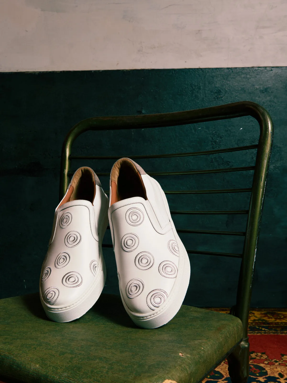 EMPADA IV Slip-on Sneaker