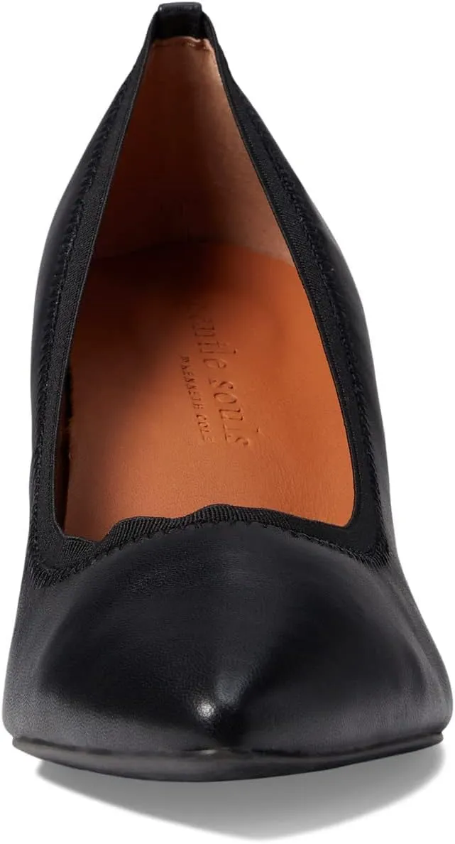 Gentle Souls Women's Dionne Pump