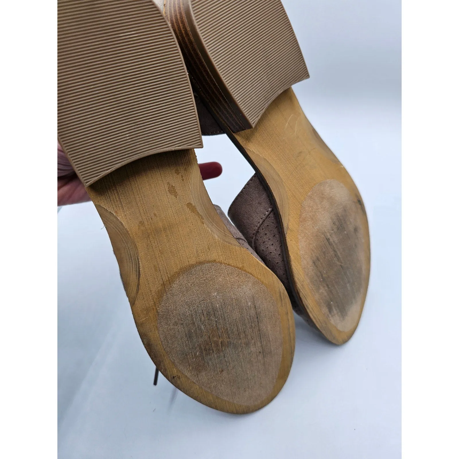 Indigo Rd Womens Sz 8 1/2 Faux Leather Slip On Oxford Shoes Taupe Brown