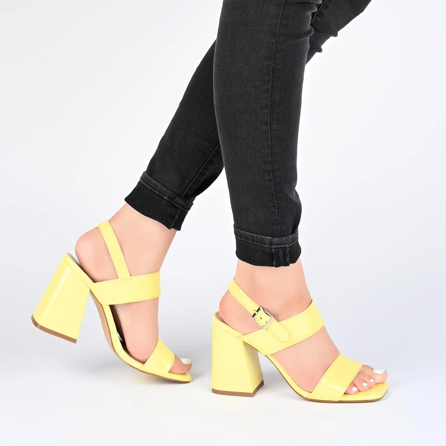 Journee Collection Women's Adras Pump