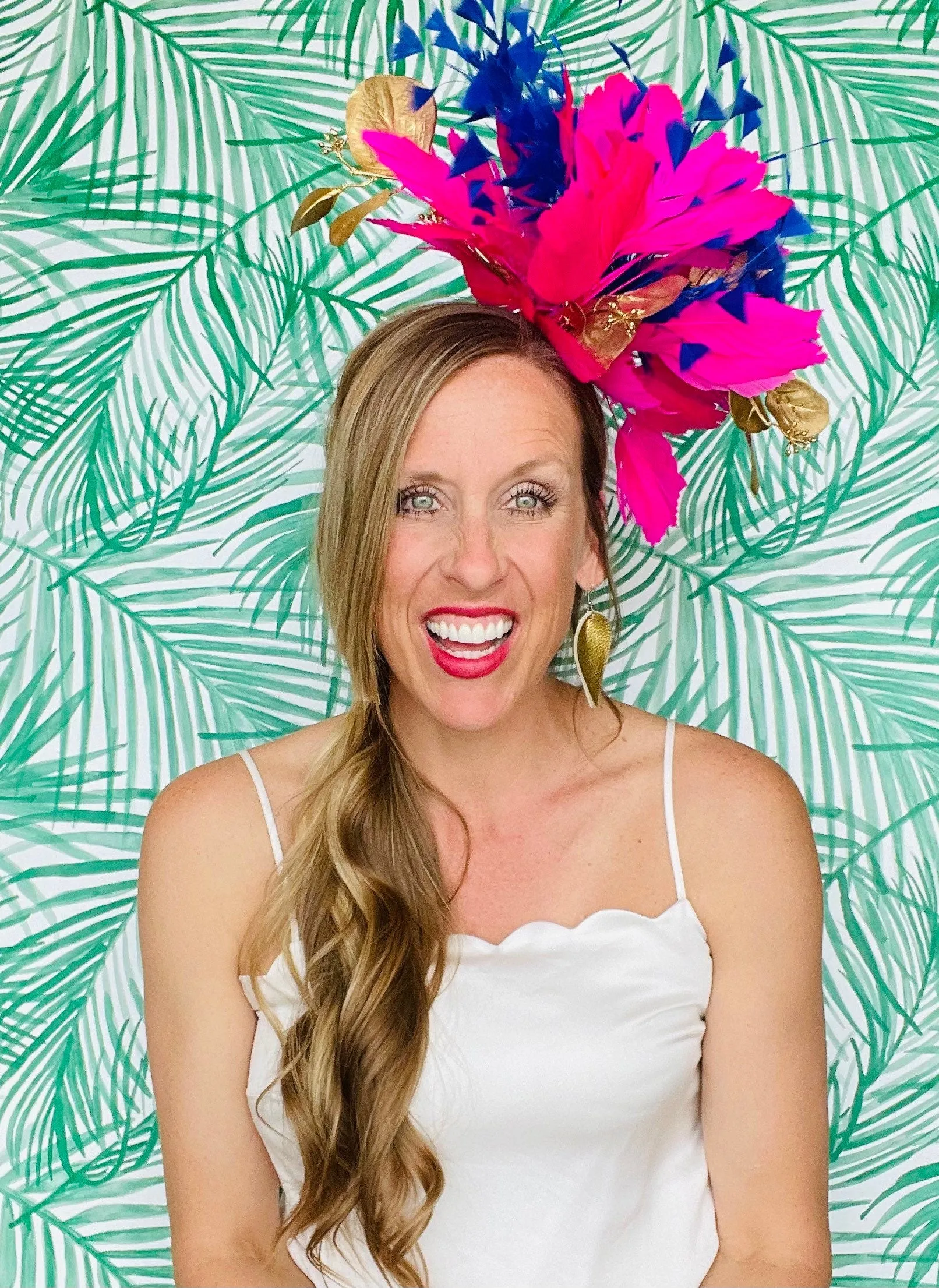 Kentucky derby fascinator, derby hat alternative, flora headpiece, feather fascinator, derby hat, horse racing hat, (GOLD LINE)
