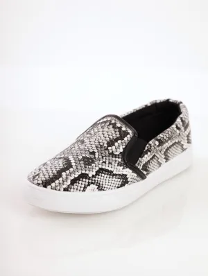 Ladies Slip-On Plimsole Sneaker