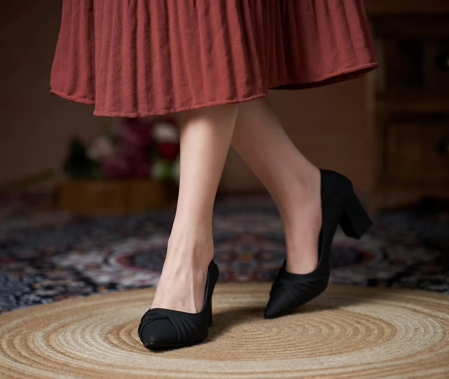 LizFoYa Women Ruched Band Office Daily Wear Work Pump Block Heel Pointed Toe Foldable Chunky Mid Heels