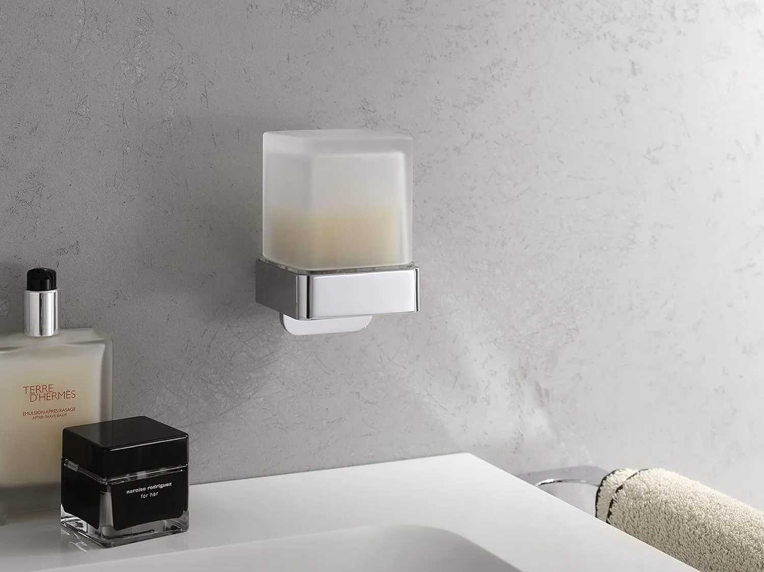 Loft Single-Handed Soap Dispenser Frosted Glass Part Plastic Pump, Die-cast zinc, Chrome, Einhandseifenspender
