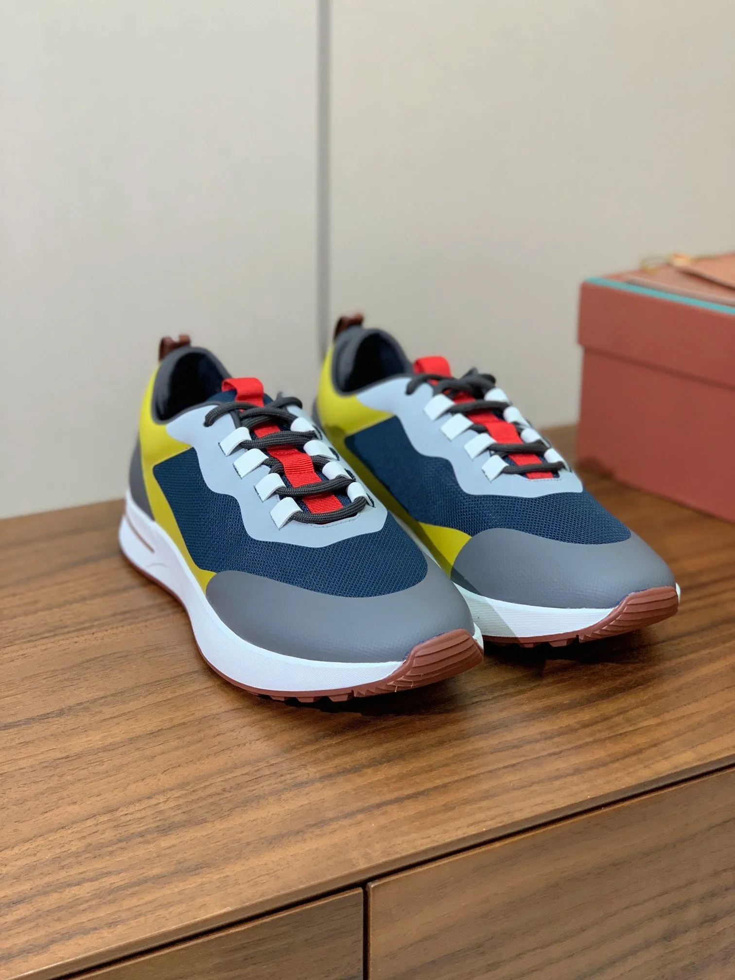 LP Week-End Walk Sneaker In Colorful Mesh Fabric 984412