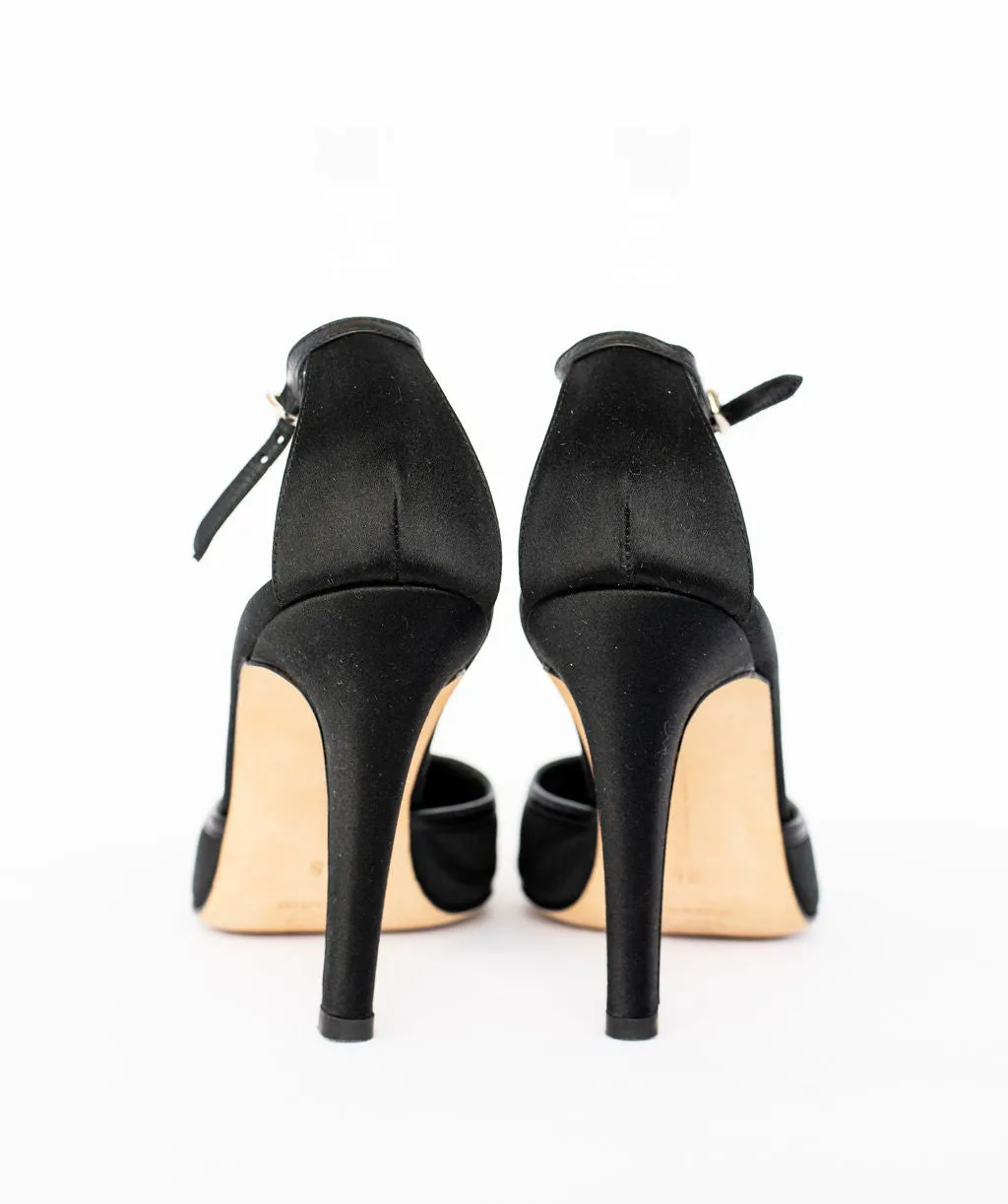Manolo Blahnik Pumps- size 6