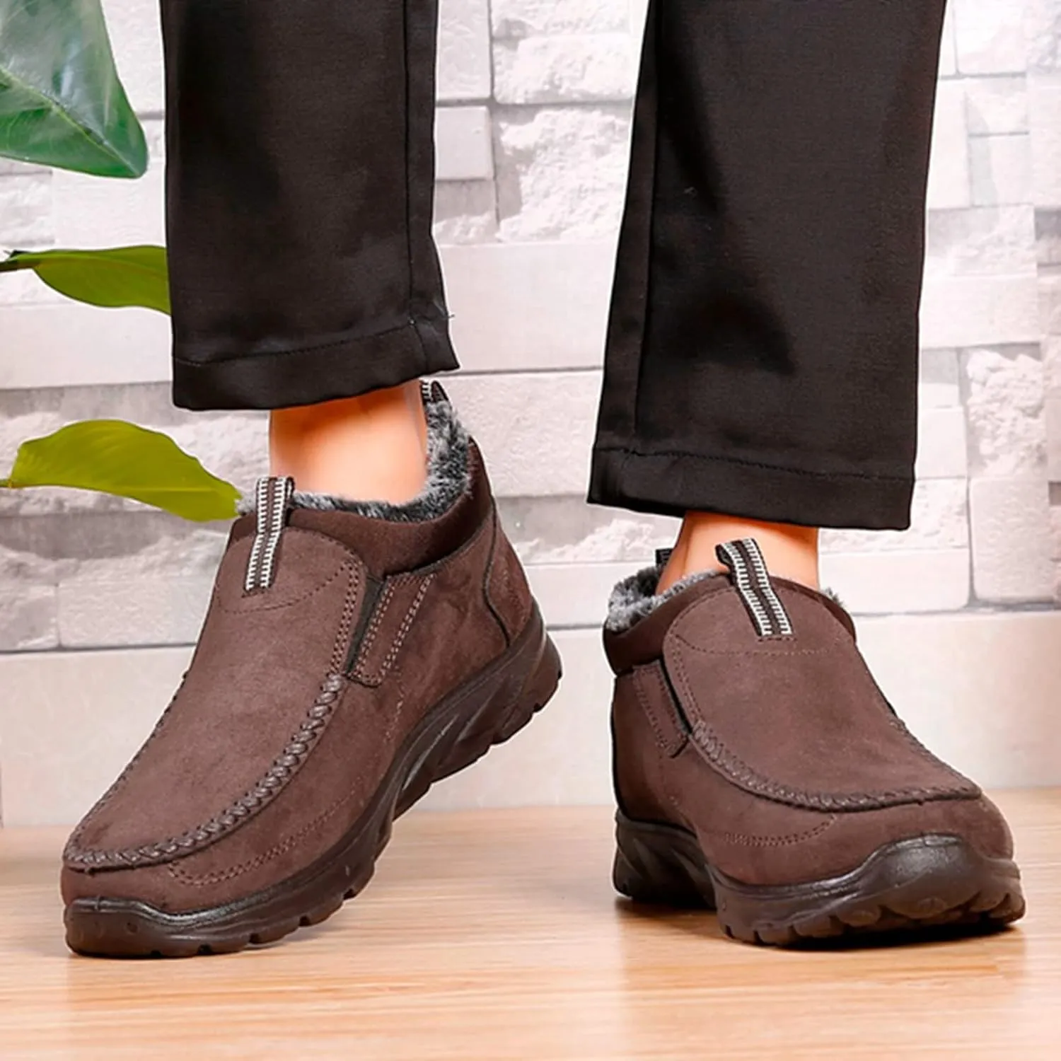 Men's Snow Boots Solid Color Flat Lazy Shoes Round Toe Slip On Ankle Booties Winter Fur Lined Sneaker Outdoor Walking Shoes