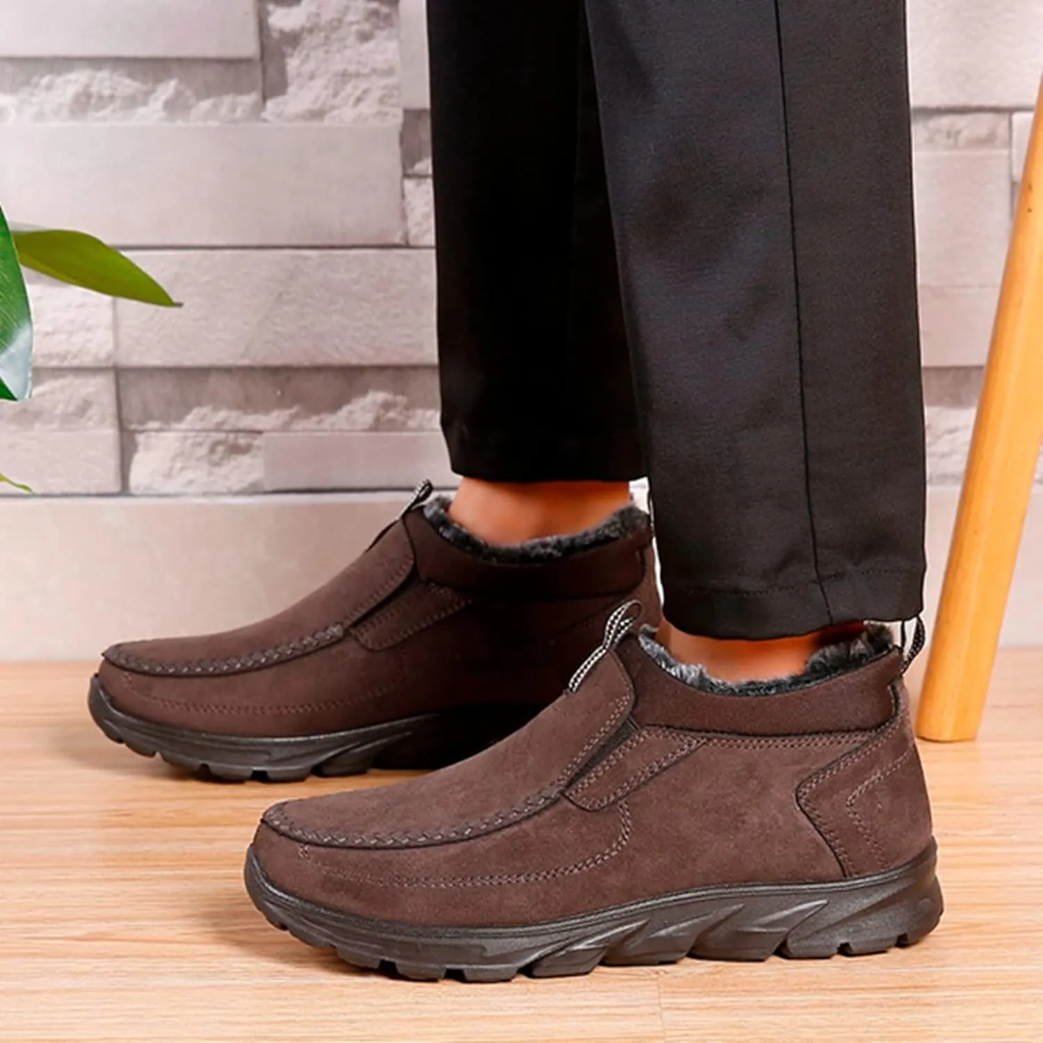 Men's Snow Boots Solid Color Flat Lazy Shoes Round Toe Slip On Ankle Booties Winter Fur Lined Sneaker Outdoor Walking Shoes