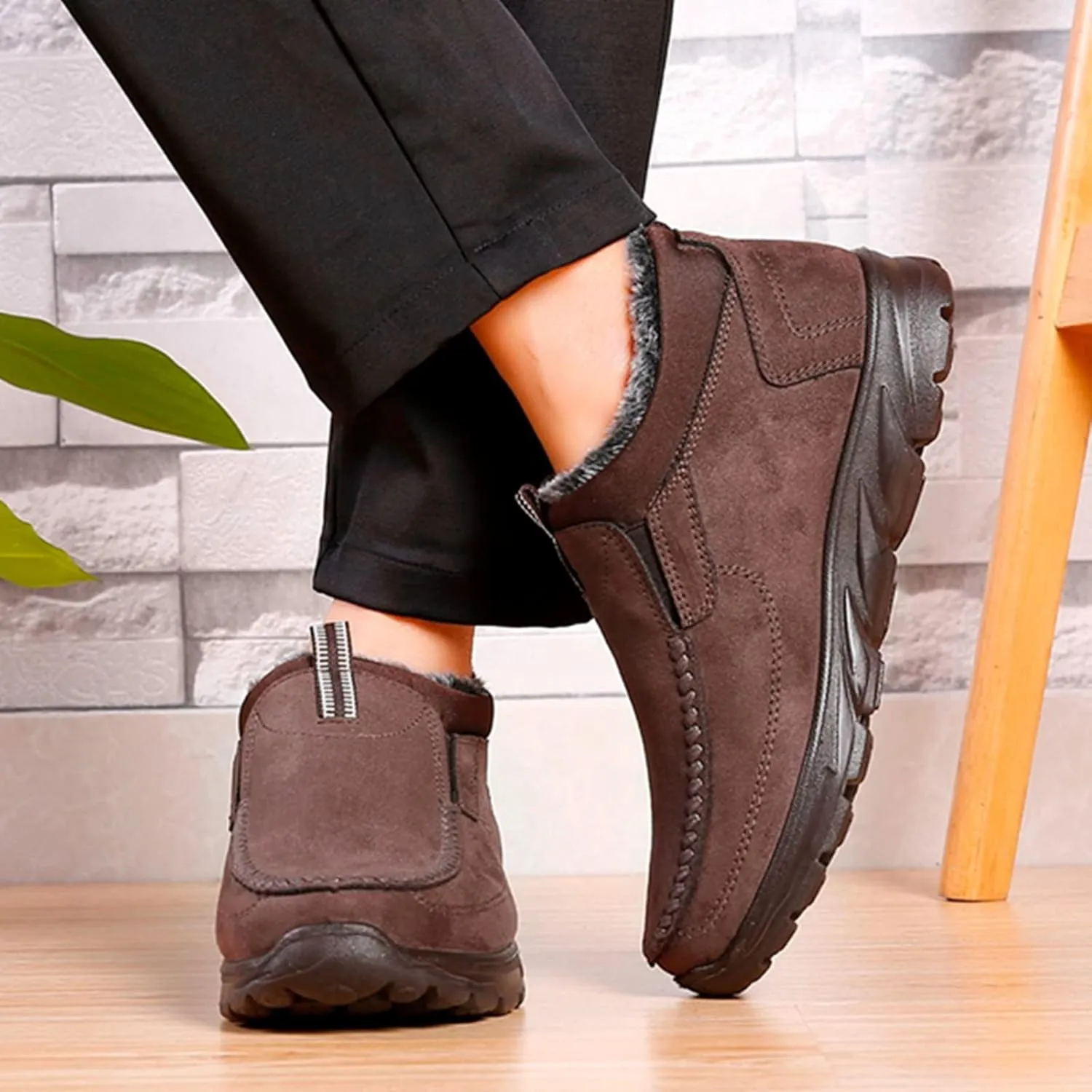 Men's Snow Boots Solid Color Flat Lazy Shoes Round Toe Slip On Ankle Booties Winter Fur Lined Sneaker Outdoor Walking Shoes