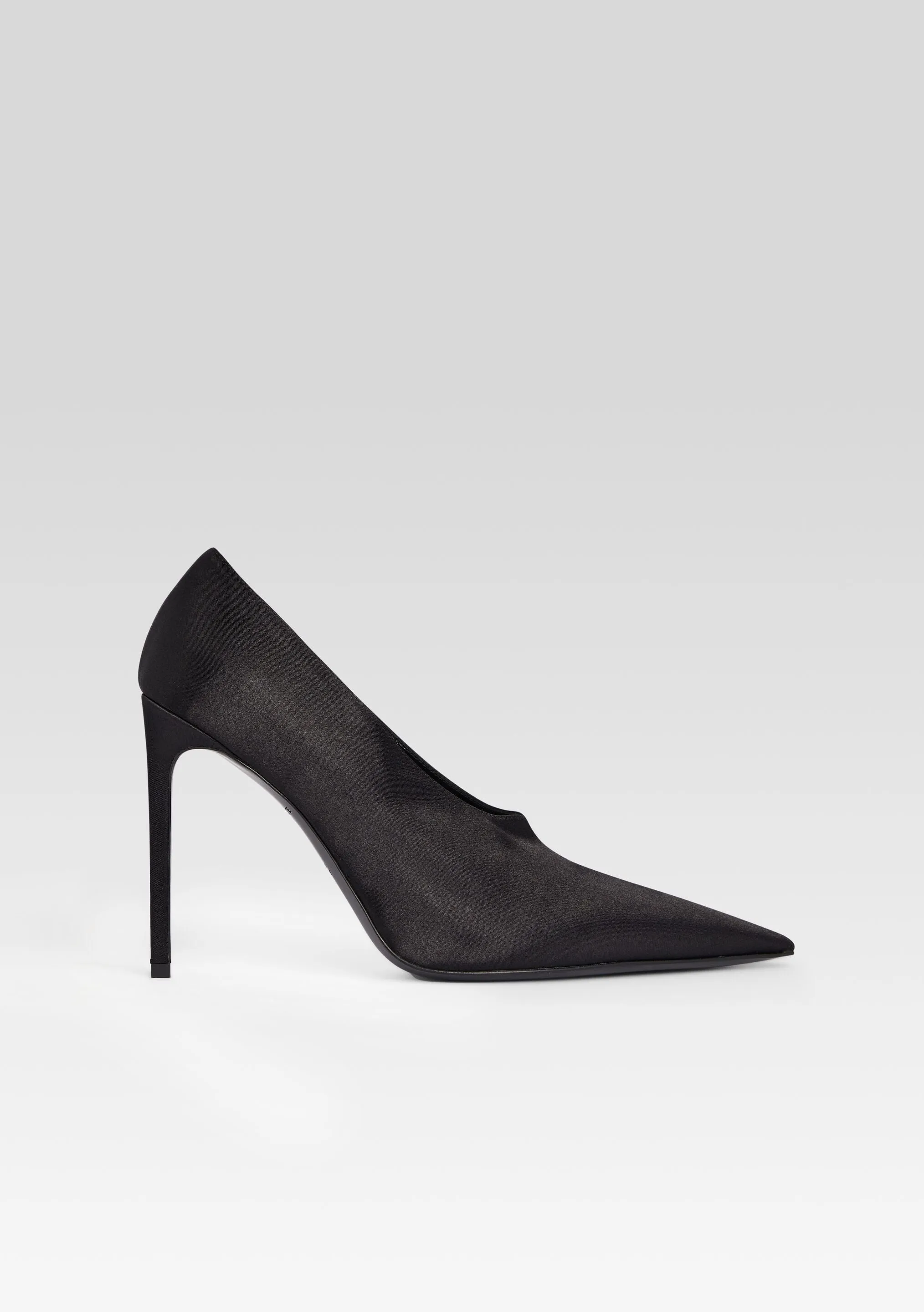 Mollie Satin Pump