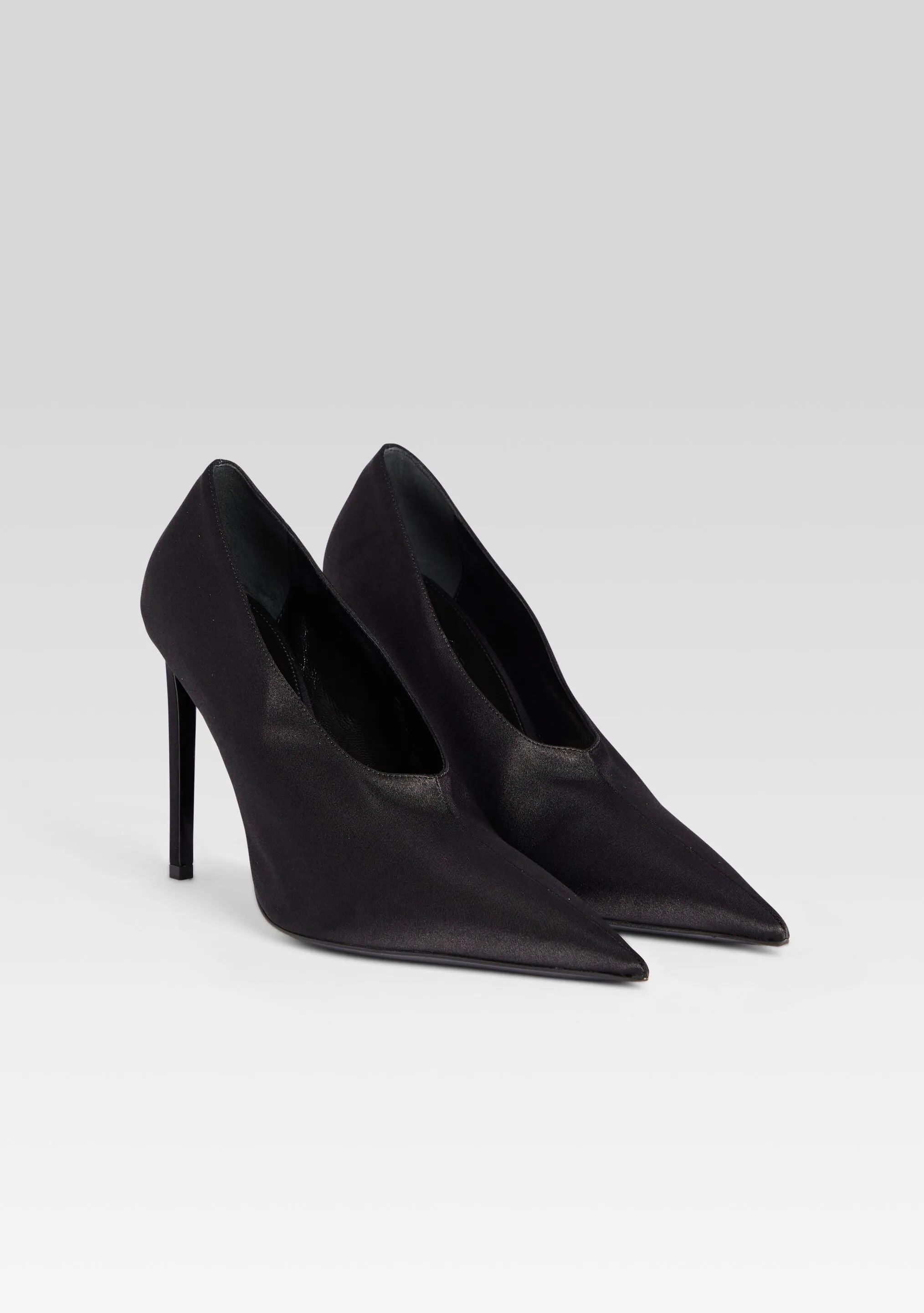 Mollie Satin Pump