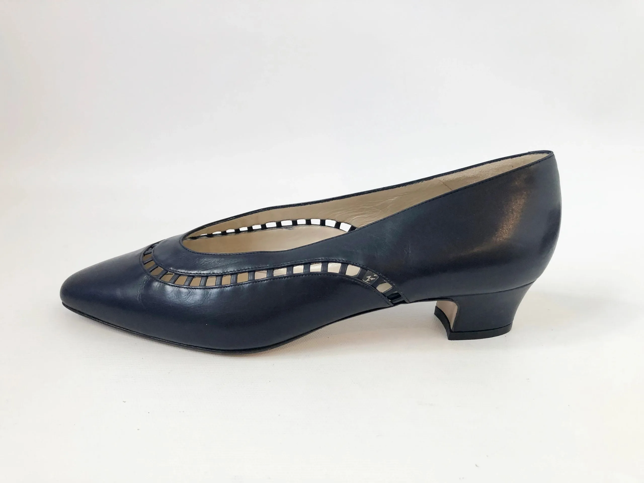 NEW Bally Cutout Leather Pump Size 9.5