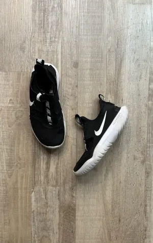 Nike Black Slip On Sneaker