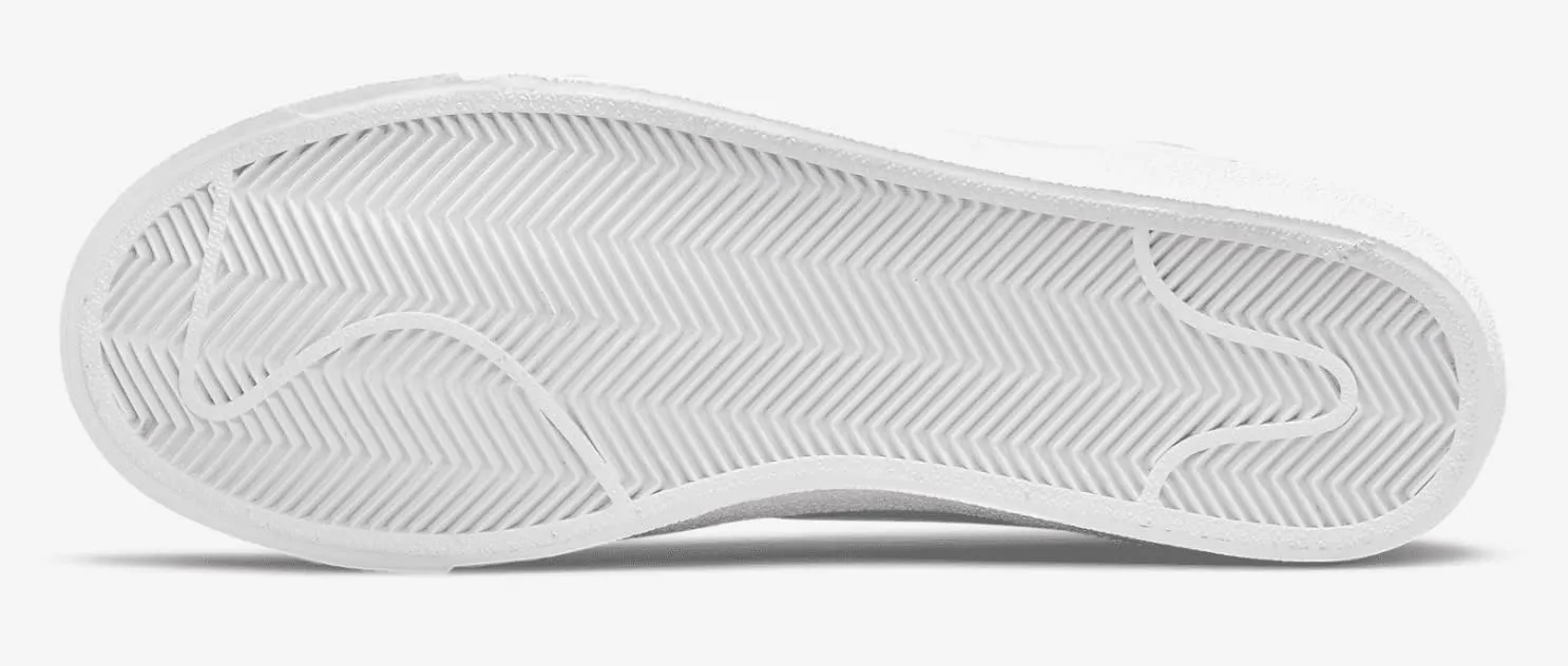 Nike Women's Sneaker, Medium