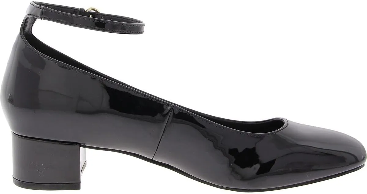 Nine West Women's Amaize Pump