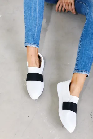 Owinn Slip On Sneaker