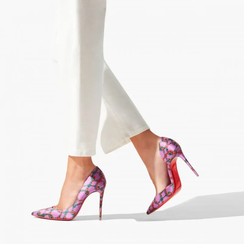Pink satin Pump with Low-Cut Vamp
