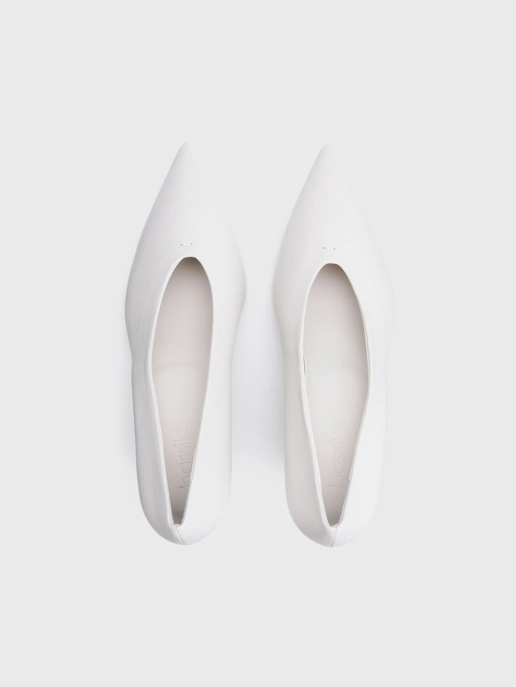Point Toe Pump