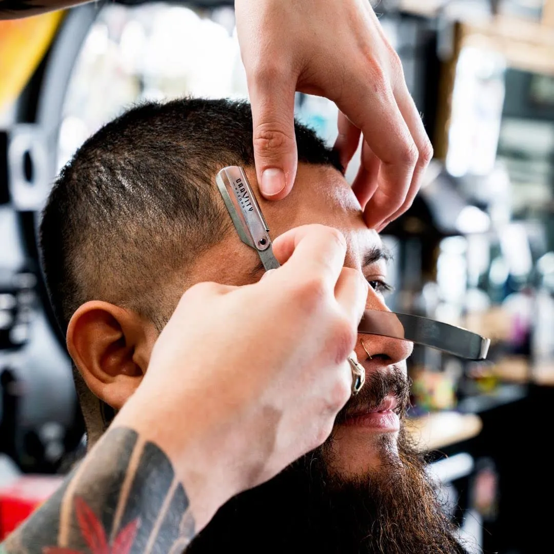 Professional Straight Razor - Minimal Exposure Straight Razor Kit with 10 Gravity Premium Blades, .5mm Exposed (Chicago)