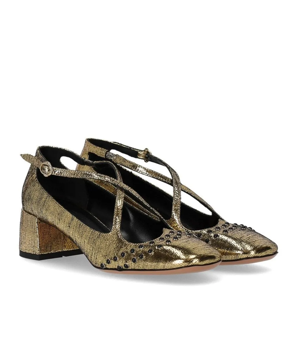 Two For Love Gold Pump