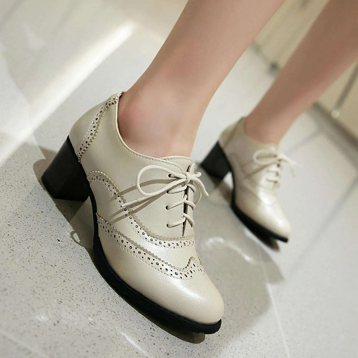 Uniquelly Women's Lace up Oxfords Vintage Brogues Shoes Round Toe Stacked Heel Wingtip Oxford Shoes Chunky Block Heels Retro Saddle Shoes Pumps