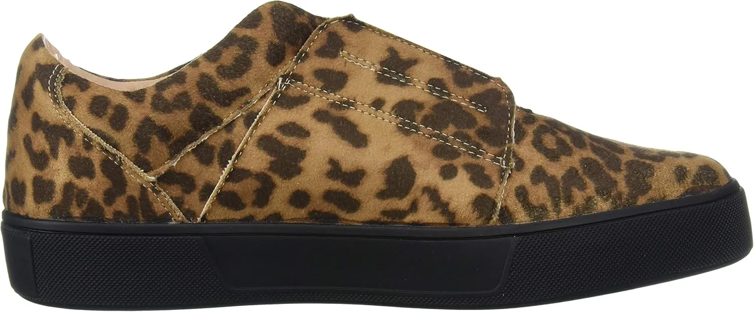 Very Volatile Women's Gravas Sneaker