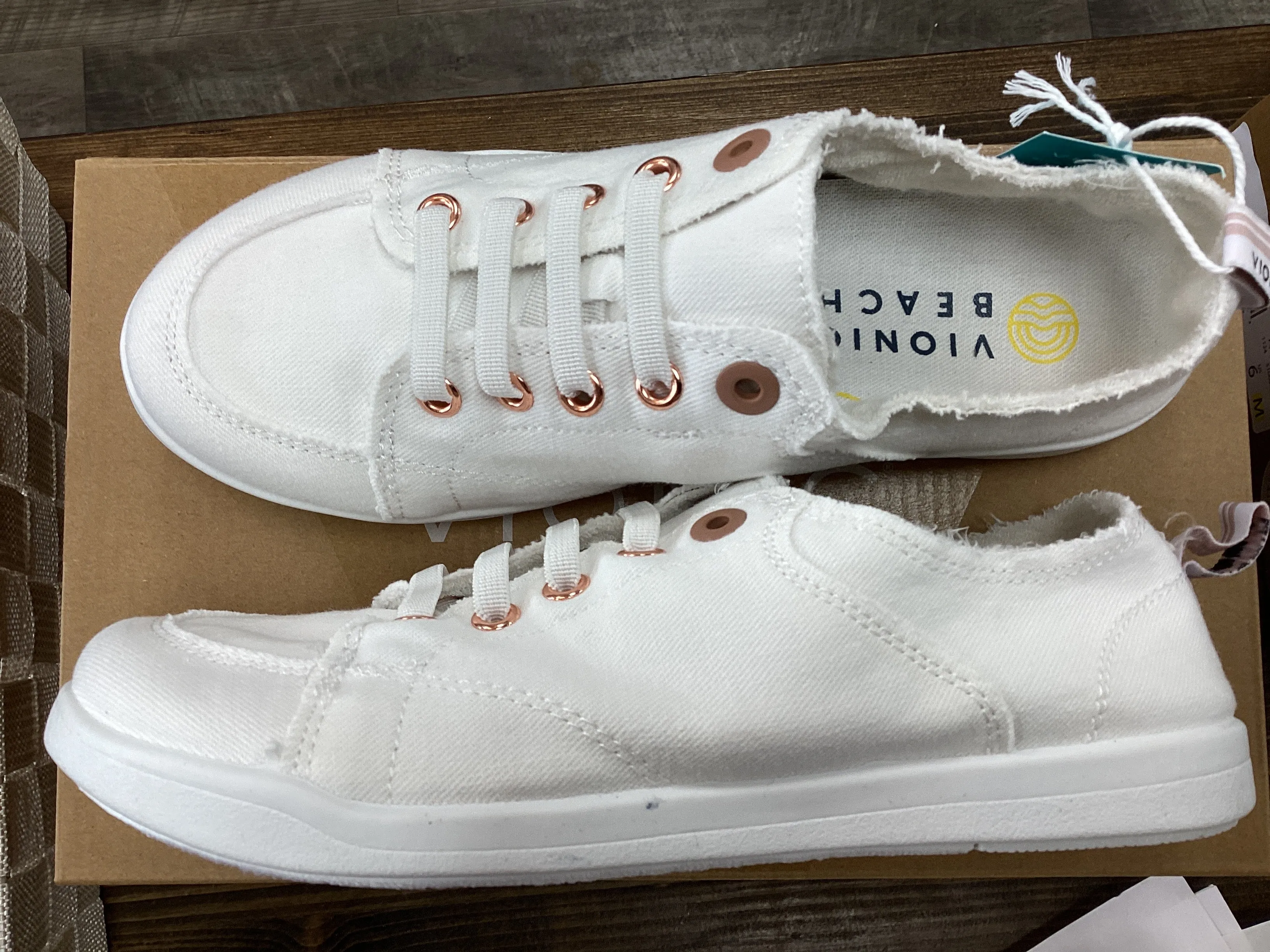 Vionic Pismo Canvas Sneaker