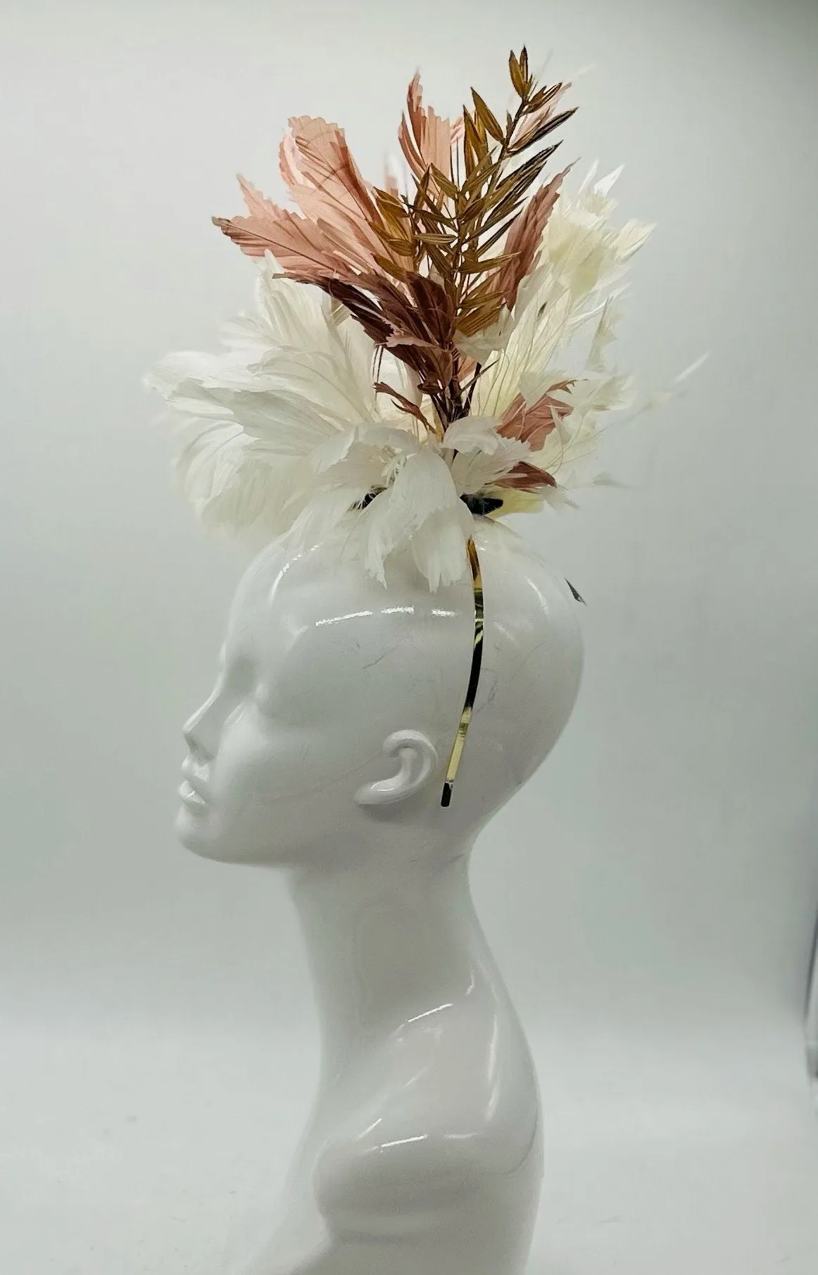 White, Gold and Blush  Derby Fascinator, Kentucky Derby Hat Alternative, Kentucky derby hat (GOLD LINE)