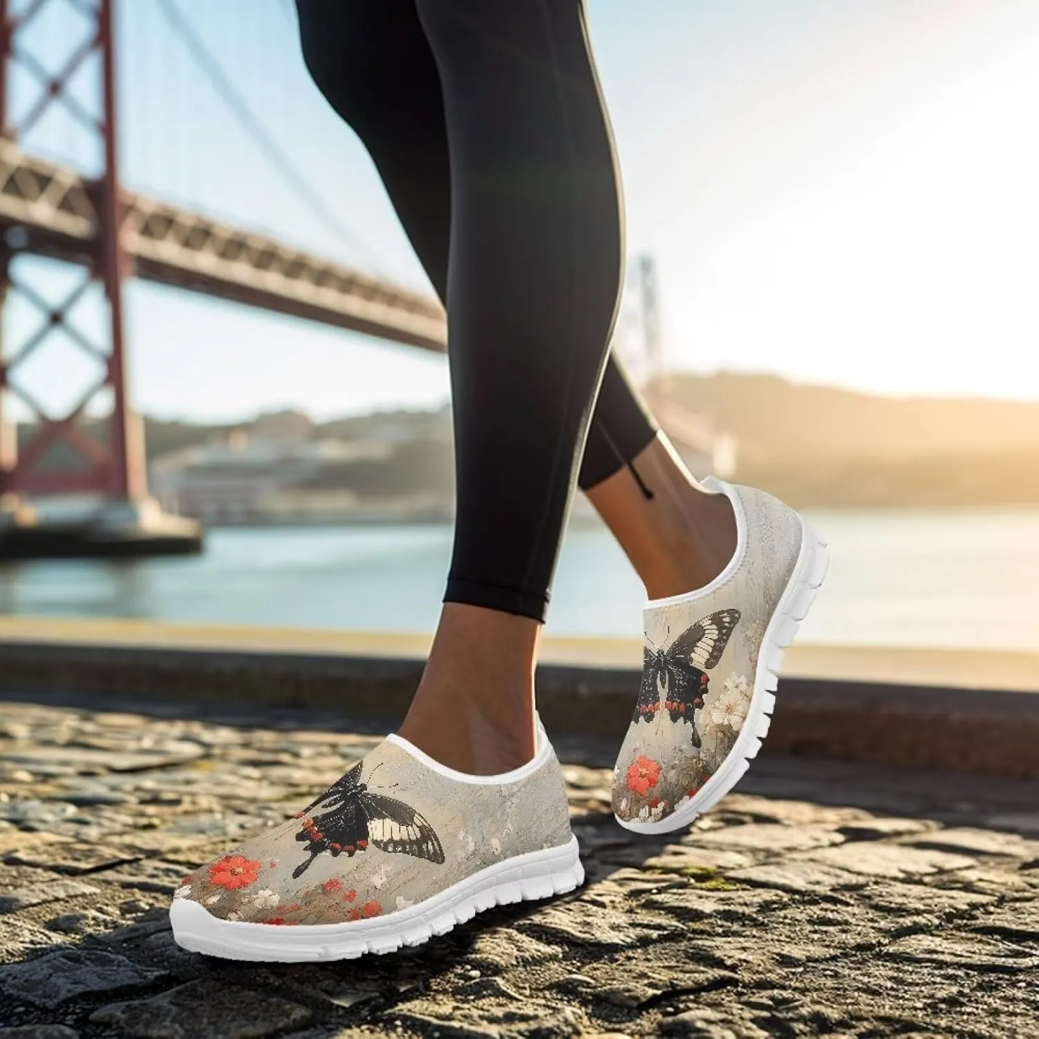 Women's Slip On Sneakers Comfort Casual Travel Walking Shoes Lightweight Non Slip Sports Running Shoes US 5.5-11.5