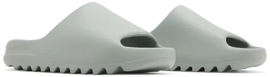 Yeezy Slide "Salt" ID5480