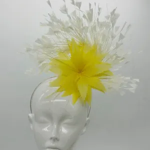 Yellow and white Derby Fascinator, Kentucky Derby Hat Alternative, Kentucky derby hat (GOLD LINE)