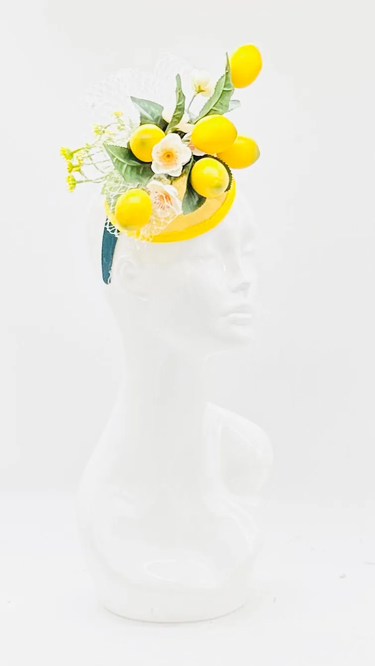 Yellow lemon Derby Fascinator, Kentucky Derby Hat Alternative, Kentucky derby hat (GOLD LINE)