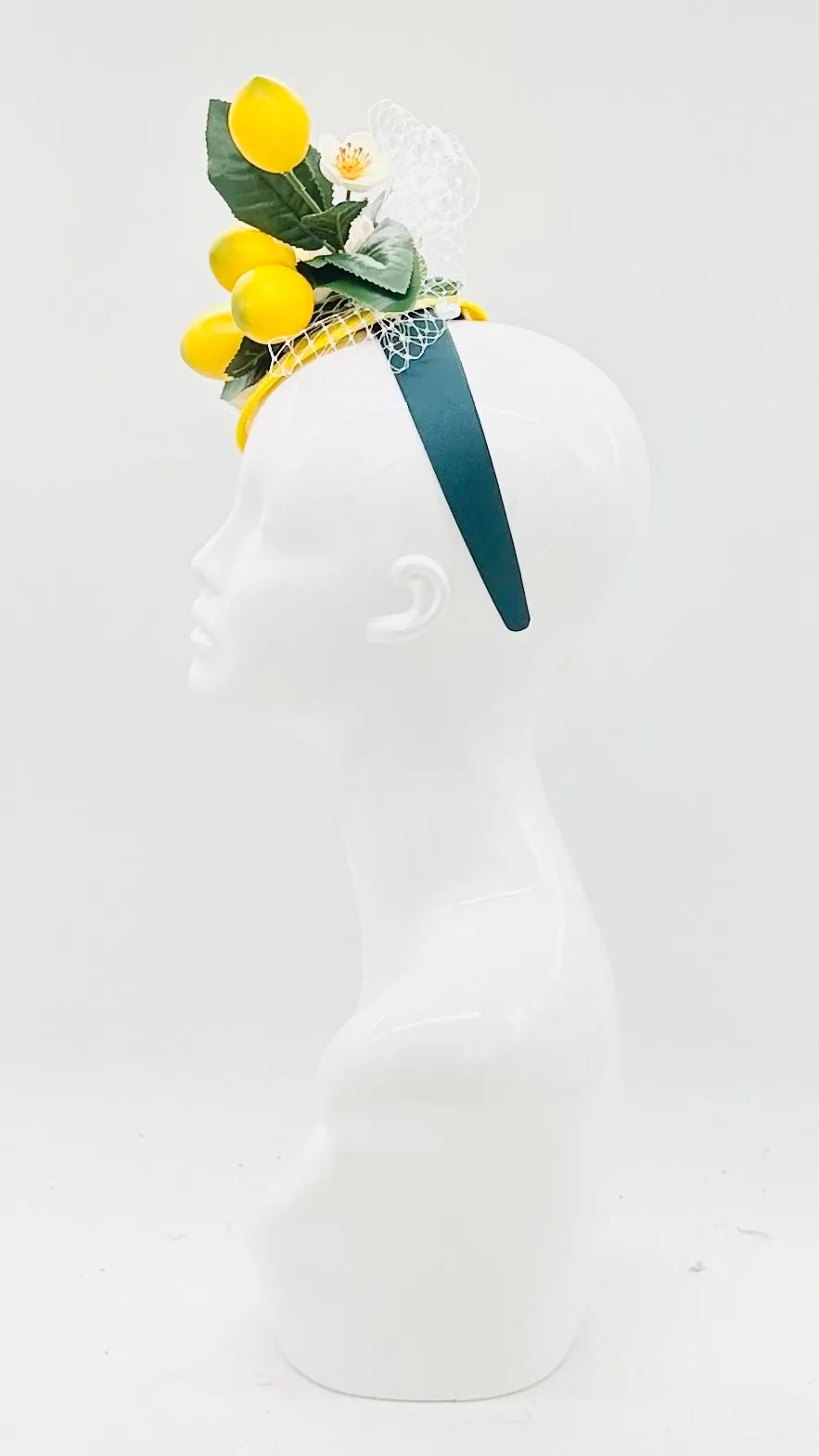 Yellow lemon Derby Fascinator, Kentucky Derby Hat Alternative, Kentucky derby hat (GOLD LINE)